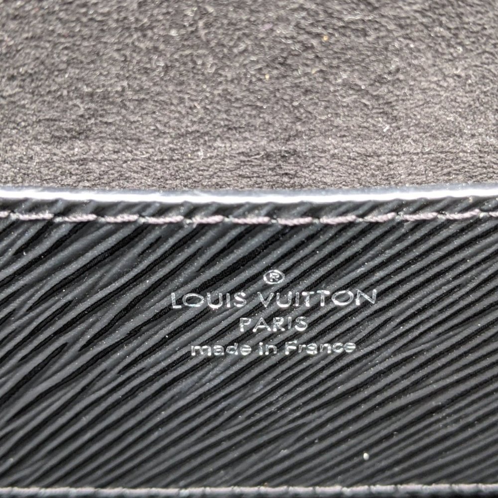 SOLD Louis Vuitton Black Epi Twist Crossbody Ba - Picture 6 of 10